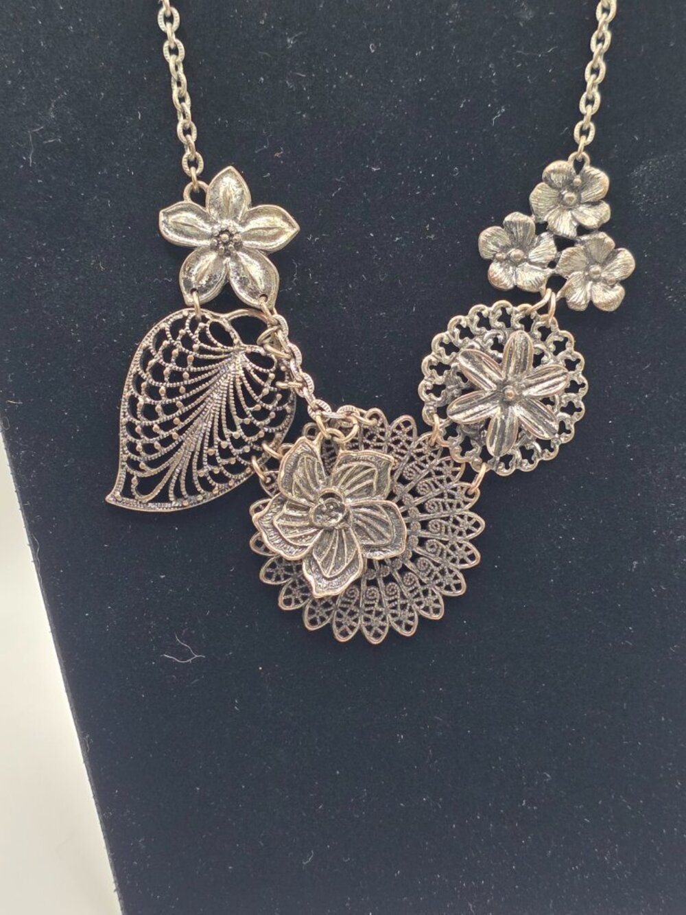 Premier Designs Botanical Silver Tone Floral Filigree Statement Necklace